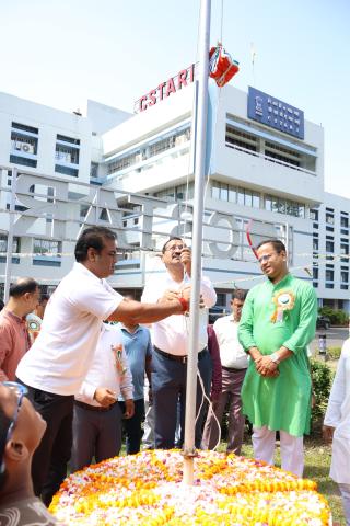 Flag Hoisting 2